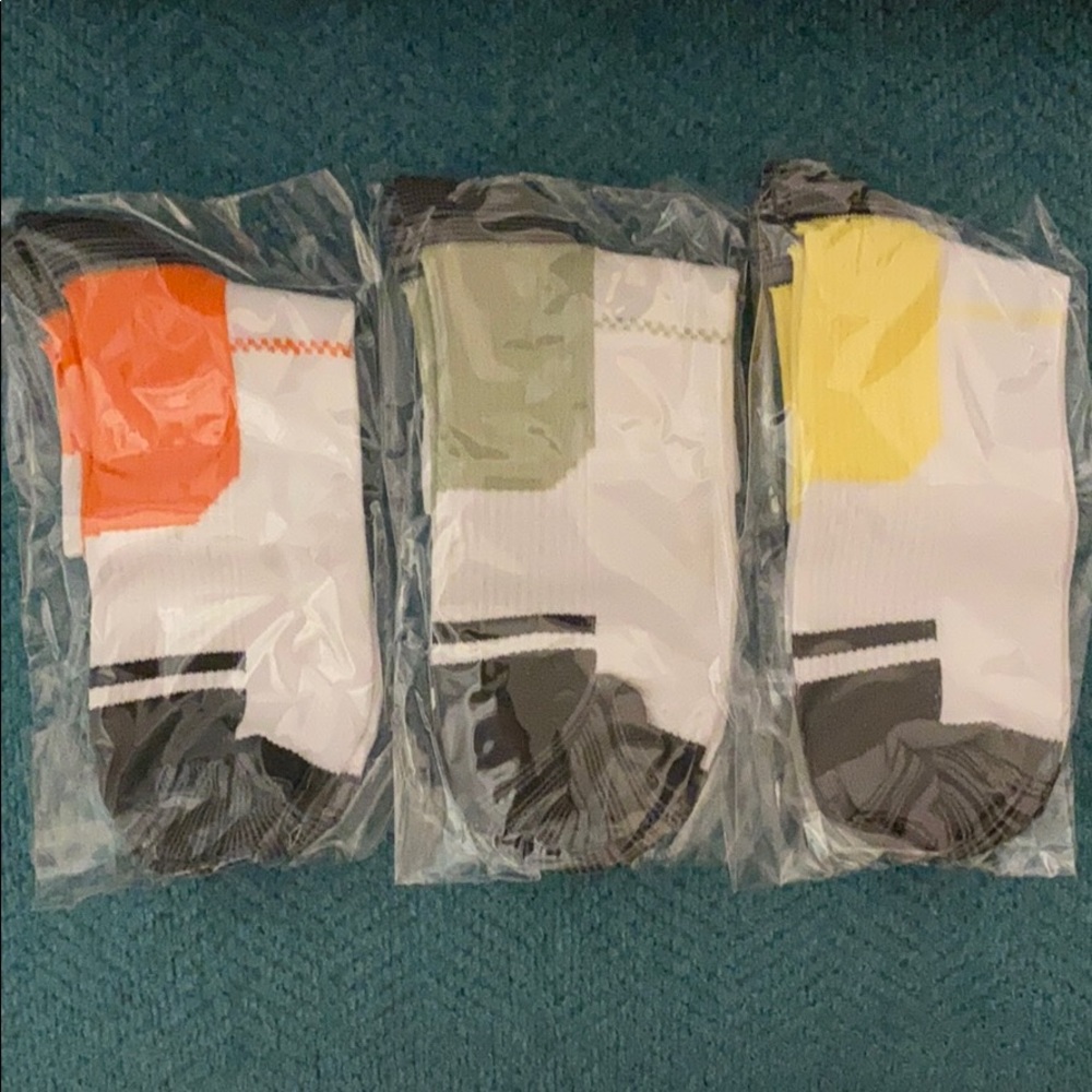 Short crew length socks